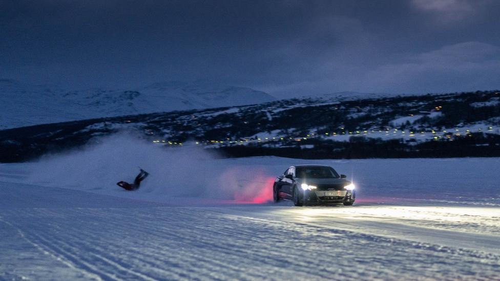 There’s a new world record for fastest snowboarder towed by a car Top
